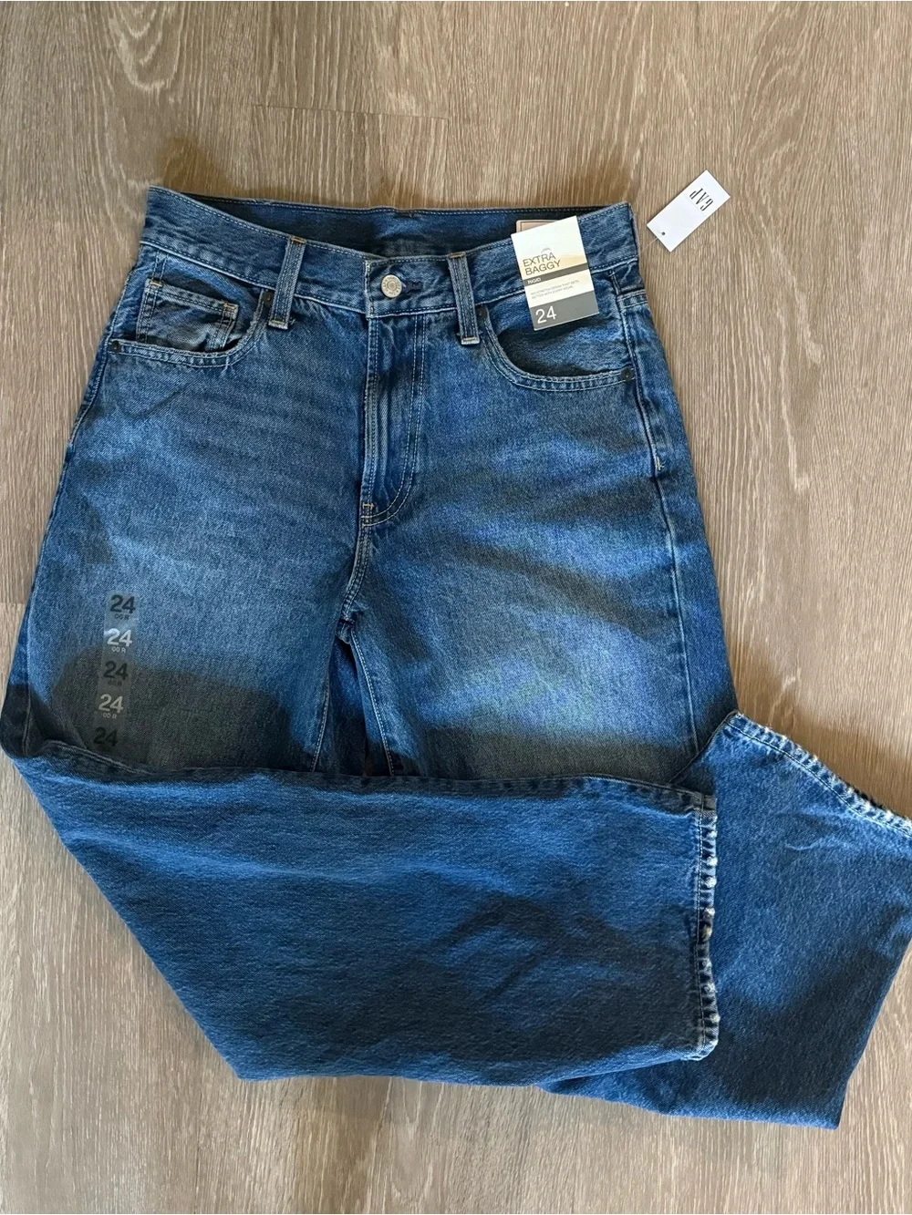 Hailey Bieber Extra Baggy Jean